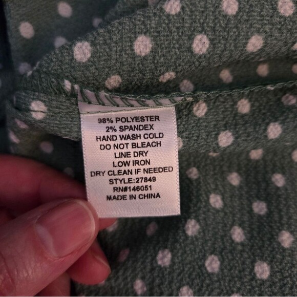 Monteau Los Angeles Green Polka Dot Ruffled Sleeve Blouse - Size L - Picture 8 of 8